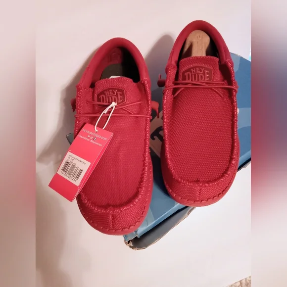 Hey Dude Unisex in Bright Red - Picture 1 of 4